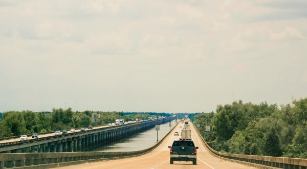 Here Are 10 Thoughts Everyone Has While Driving In Louisiana