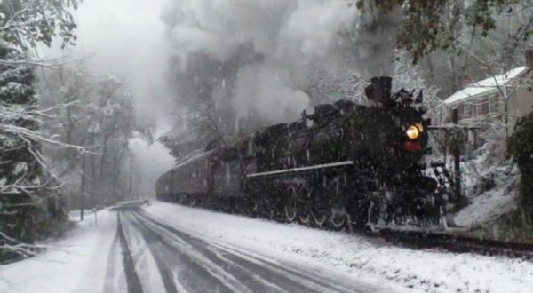 Enjoy A Magical Polar Express Train Ride Aboard Delaware River Railroad In New Jersey