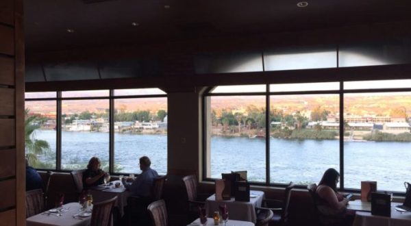 7 Nevada Restaurants Right On The River That You’re Guaranteed To Love