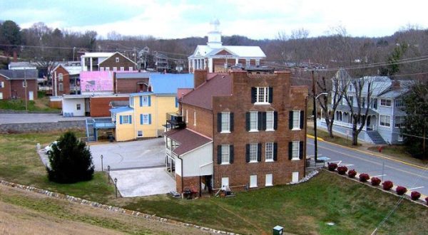 Most People Don’t Know How These 10 Towns In Tennessee Got Their Start
