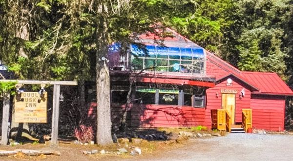 The Quirkiest Restaurant In Alaska That’s Impossible Not To Love