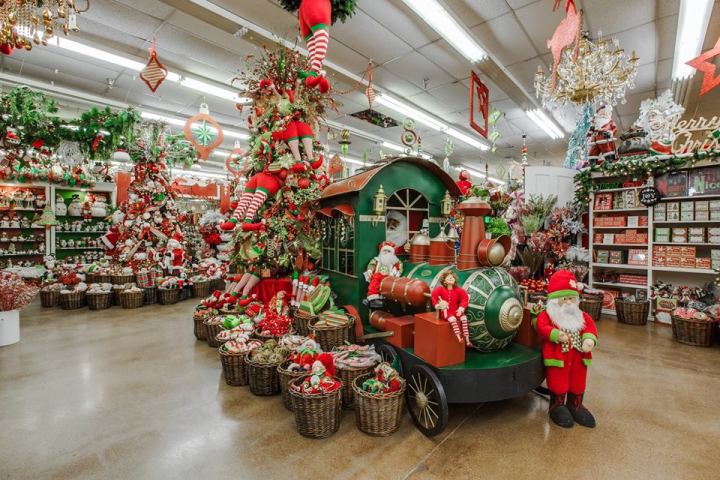 largest Christmas store in Texas