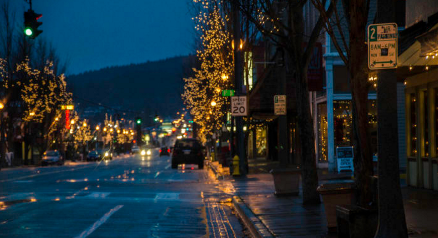 The 9 Best Christmas Towns In Washington