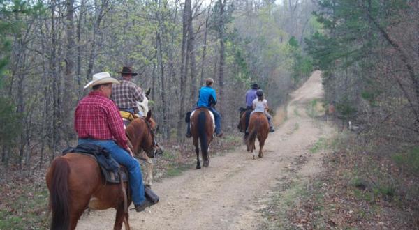 The Winter Horseback Riding Trail In Missouri That’s Pure Magic