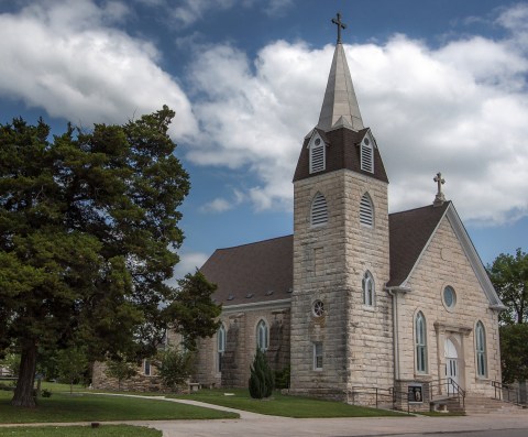 11 Churches In Kansas That Will Mesmerize You In The Best Way Possible