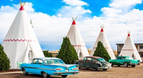 This Quirky Motel Is An Iconic Stop Along Arizona's Route 66