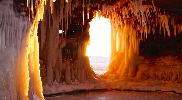14 Majestic Spots In Wisconsin That Will Make You Feel Like You’re At The North Pole
