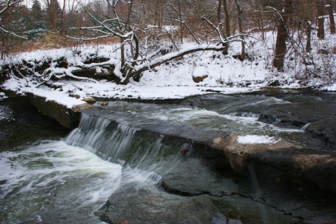 The Easy 1-Mile Winter Hike In Ohio That's Positively Bewitching