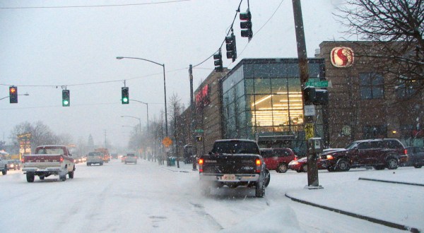 5 Car Crashes Per Hour Reported In Portland Amid Snowy Weather