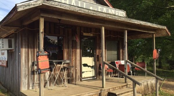 11 Under The Radar Restaurants In Mississippi That Are Scrumdiddlyumptious