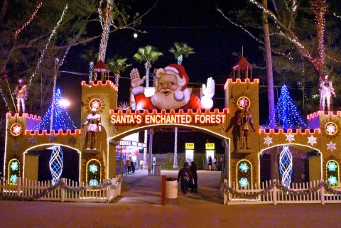 The World's Largest Holiday Theme Park Is Right Here In Florida