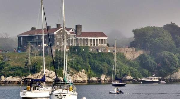 Everyone From Rhode Island Should Take This Awesome Island Vacation Before They Die