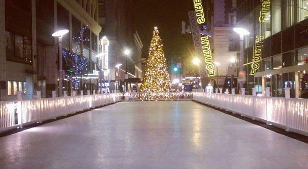 10 Main Streets In Kentucky That Are Pure Magic During Christmastime