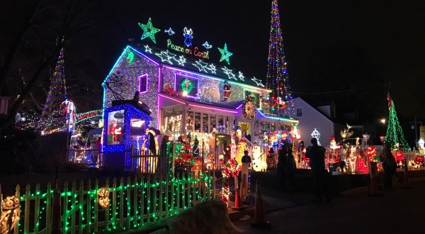 There’s A Festival Of Lights In Connecticut That You Need To See