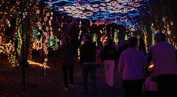 Everyone In Alabama Will Want To Visit This One Magical Christmas Attraction