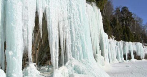 10 Frozen Natural Wonders In Michigan That Are Nothing Short Of Surreal