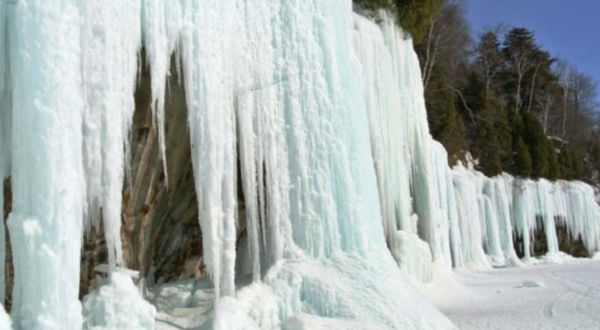 10 Frozen Natural Wonders In Michigan That Are Nothing Short Of Surreal