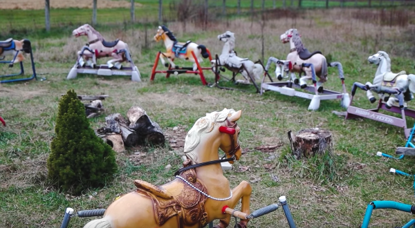 This Rocking Horse Graveyard Is Like Something Out Of A Horror Movie