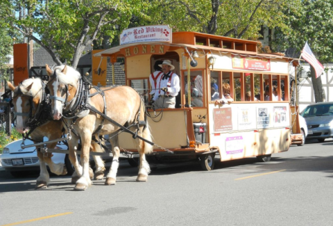 There's A Magical Trolley Ride In Southern California That Most People Don't Know About