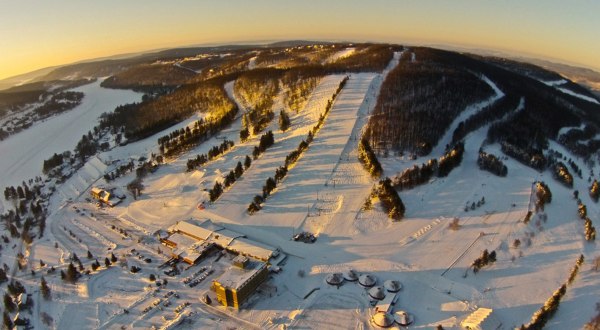 The One Resort In Maryland You Must Escape To This Winter