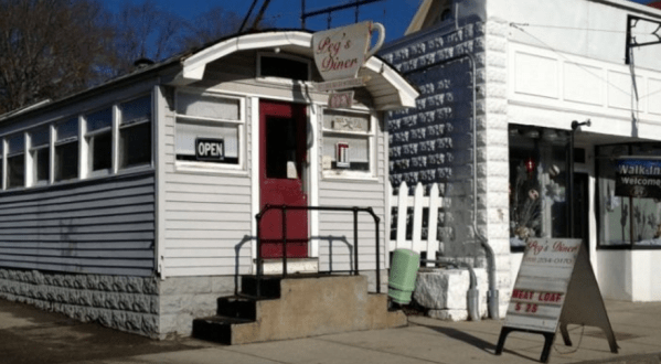 These 11 Extremely Tiny Restaurants In Massachusetts Are Actually Amazing