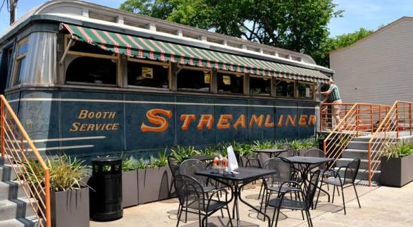 The Train-Themed Restaurant In Georgia That Will Make You Feel Like A Kid Again
