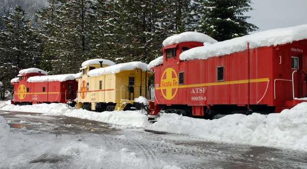 The Train Resort in Northern California Everyone Needs To Visit At Least Once