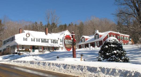 The Christmas Themed Restaurant In New Hampshire You Absolutely Must Visit