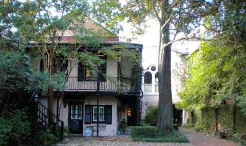 The Story Behind South Carolina's Most Haunted House Is Beyond Terrifying
