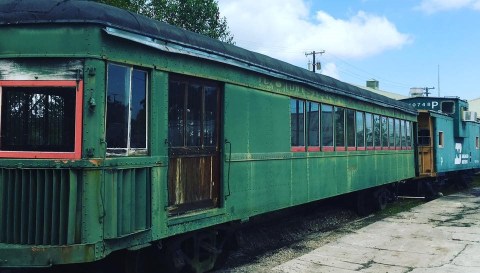 The Train-Themed Restaurant Near New Orleans That Will Make You Feel Like A Kid Again