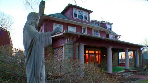 This Home In Pittsburgh Has A Dark And Evil History That Will Never Be Forgotten