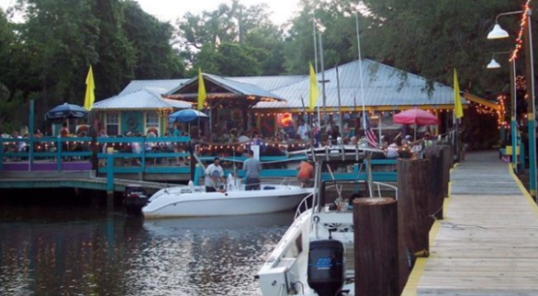 Try These 11 Mississippi Restaurants For A Magical Outdoor Dining Experience