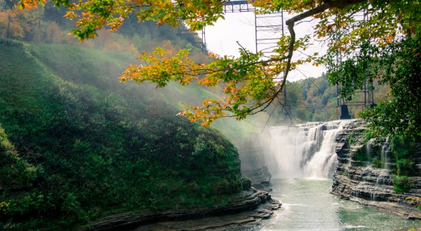 5 Epic Hiking Spots Around Buffalo That Are Completely Out Of This World