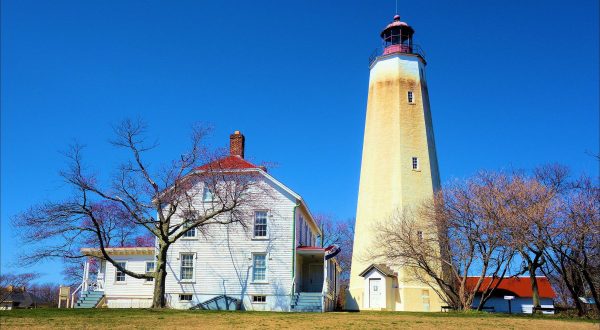 The Oldest Working Lighthouse In America Is Right Here In New Jersey And It’s Amazing