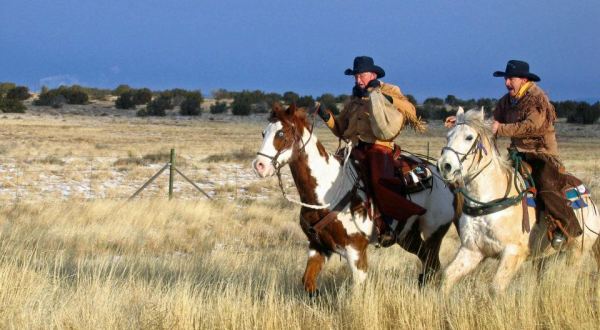 Most People Don’t Know The Pony Express Still Operates In Arizona