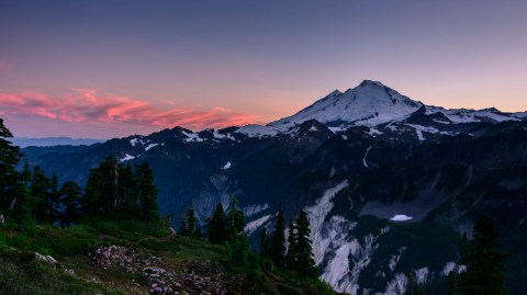 8 Easy Hikes In Washington That Lead To Picture Perfect Sunset Views