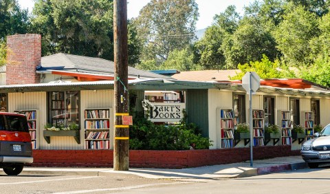 The Unique Open-Air Bookstore In Southern California That Is Unlike Anything You've Ever Seen