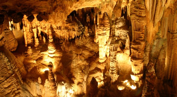 6 Caves Near Washington DC That Are Like Entering Another World