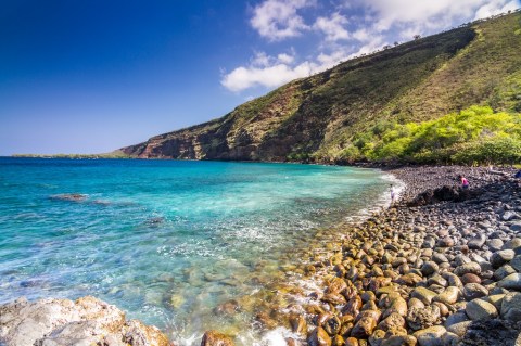 The Jaw Dropping Bay That Is Unlike Anything Else In Hawaii