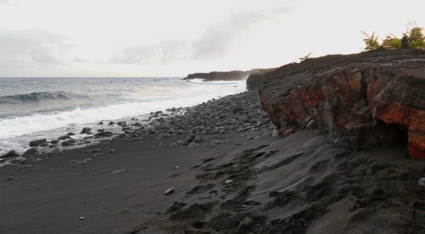The Breathtaking Beach In Hawaii That Didn’t Exist 20 Years Ago Will Amaze You