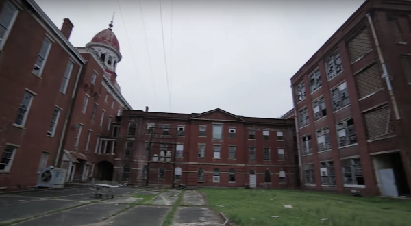 Footage Captured At This Abandoned South Carolina Hospital Is Truly Grim