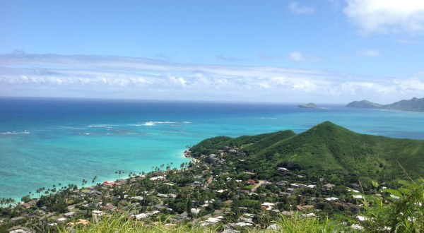 It’s Impossible To Drive Through This Delightful Hawaii Town Without Stopping