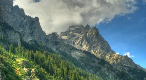 The Unrivaled Canyon Hike In Wyoming Everyone Should Take At Least Once