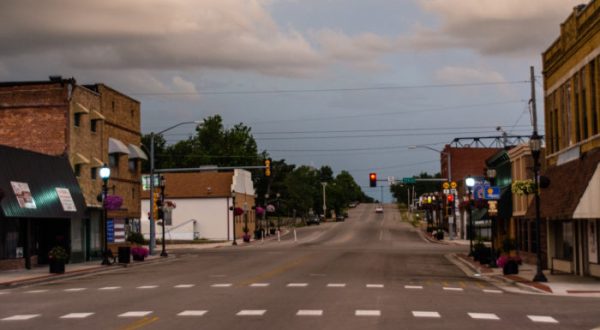 11 Small Towns In Rural Kansas That Are Downright Delightful
