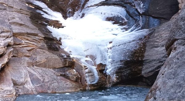 7 Gorgeous Frozen Waterfalls In Nevada That Must Be Seen To Be Believed