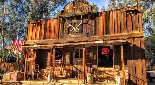 The Rustic Restaurant In Southern California That You Never Knew Existed Until Now