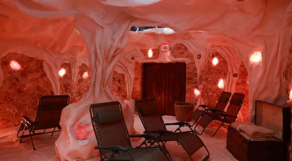 The Incredible Salt Cave In Illinois That Completely Relaxes You