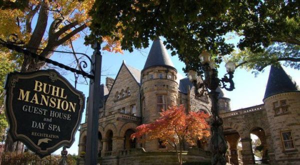 Spend The Night In Pennsylvania’s Most Majestic Castle For An Unforgettable Experience