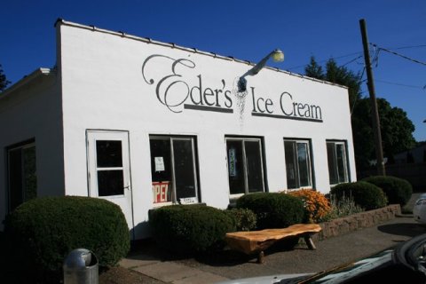 A Tiny Shop In Pennsylvania, Eder's Serves Homemade Ice Cream That's Been A Favorite For Almost A Century