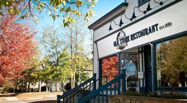 This Restaurant In Minnesota Used To Be An Old Grocery Store And You’ll Want To Visit